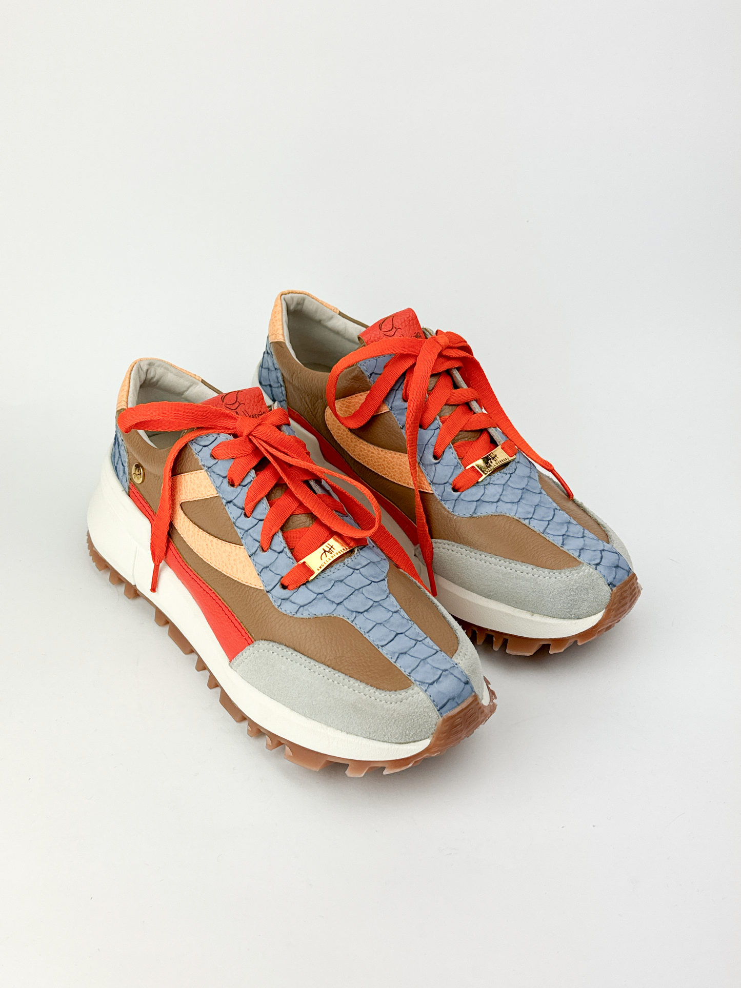 Tenis Samara Azul claro escamado